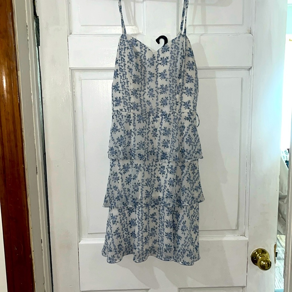 White flowy Macy’s dress